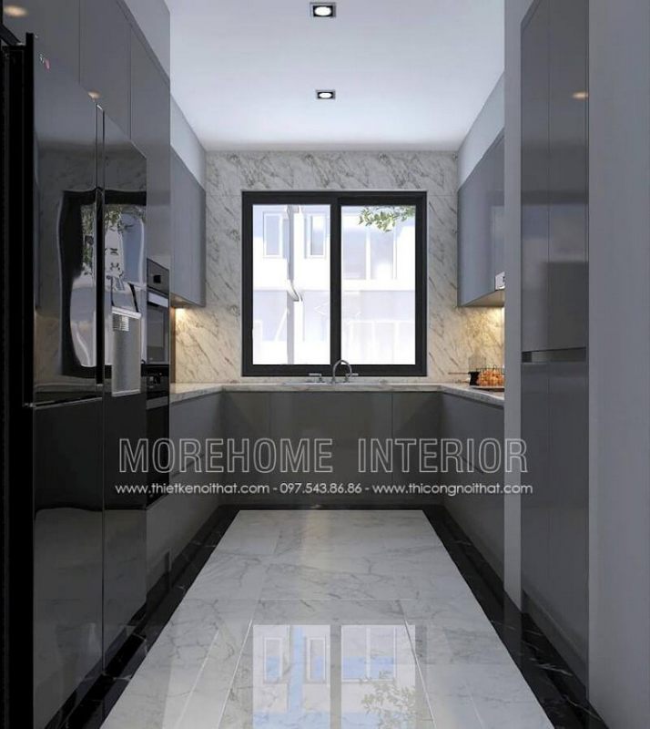 Thiết kế nội thất phòng bếp không được lớn, việc sử dụng máy hút mùi có thể giúp lọc sạch không khí tuy nhiên việc bố trí cửa sổ lớn vừa giúp không khí lưu thông lại mang lại nguồn sinh khí có thể là điểm đáng chú ý.